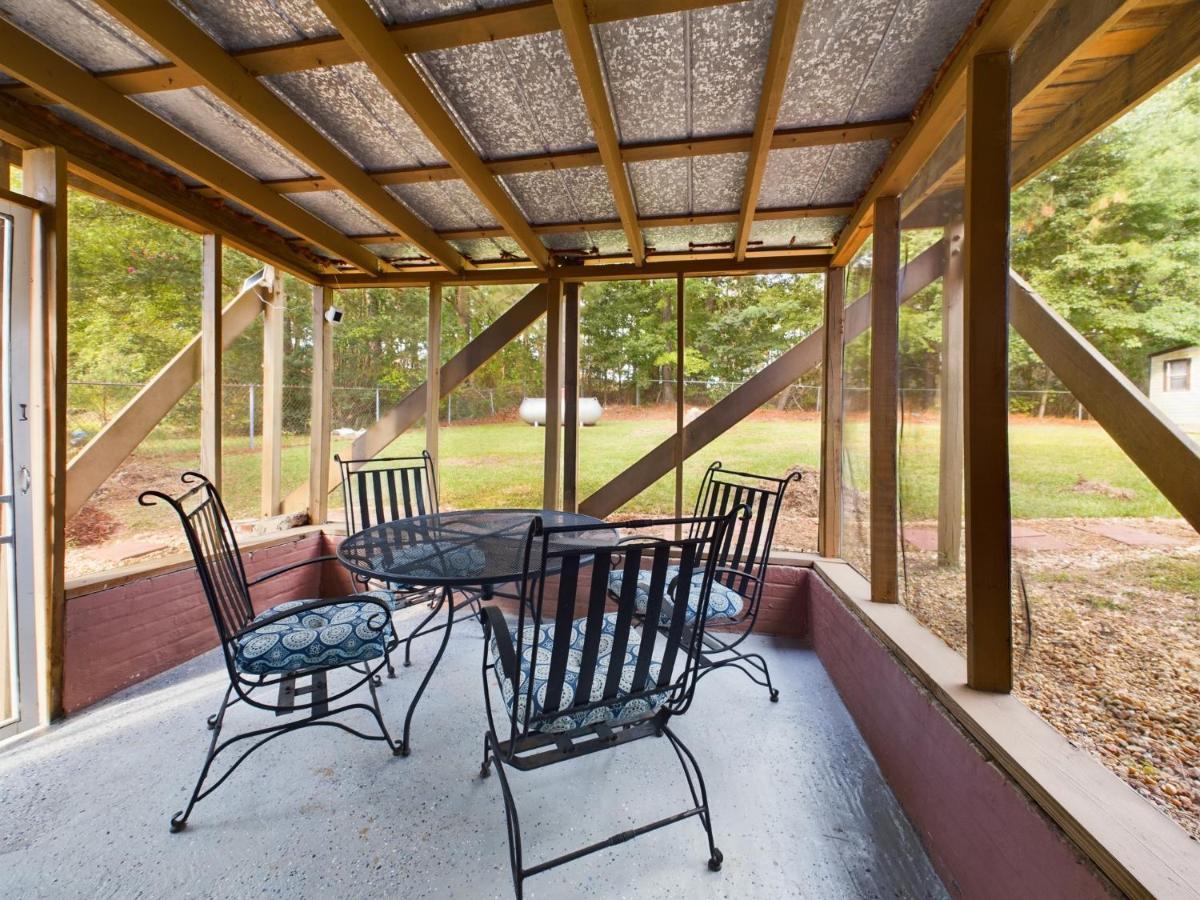 Pine Forest Zen Cottage - 10 Min To Fort Bragg Fayetteville Exteriér fotografie